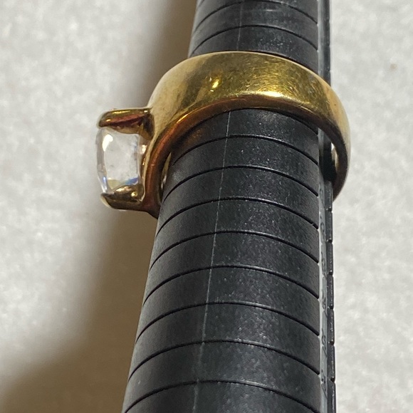 18 KT HGE gold plated with clear stone ring, size 9 - Picture 10 of 13